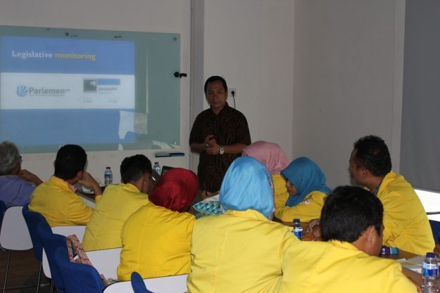 Kunjungan Mahasiswa Pascasarjana FKM ke PSHK