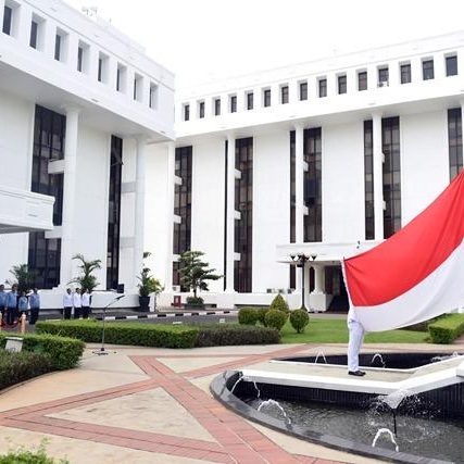 4783_Pegawai-Instansi-Pemerintah-di-Lingkungan-Istana-Bulatkan-Tekad-Pertahankan-Pancasila