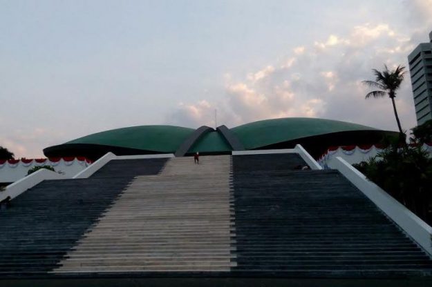 ddfa36d6453183c27d10ac0dc6da0be1