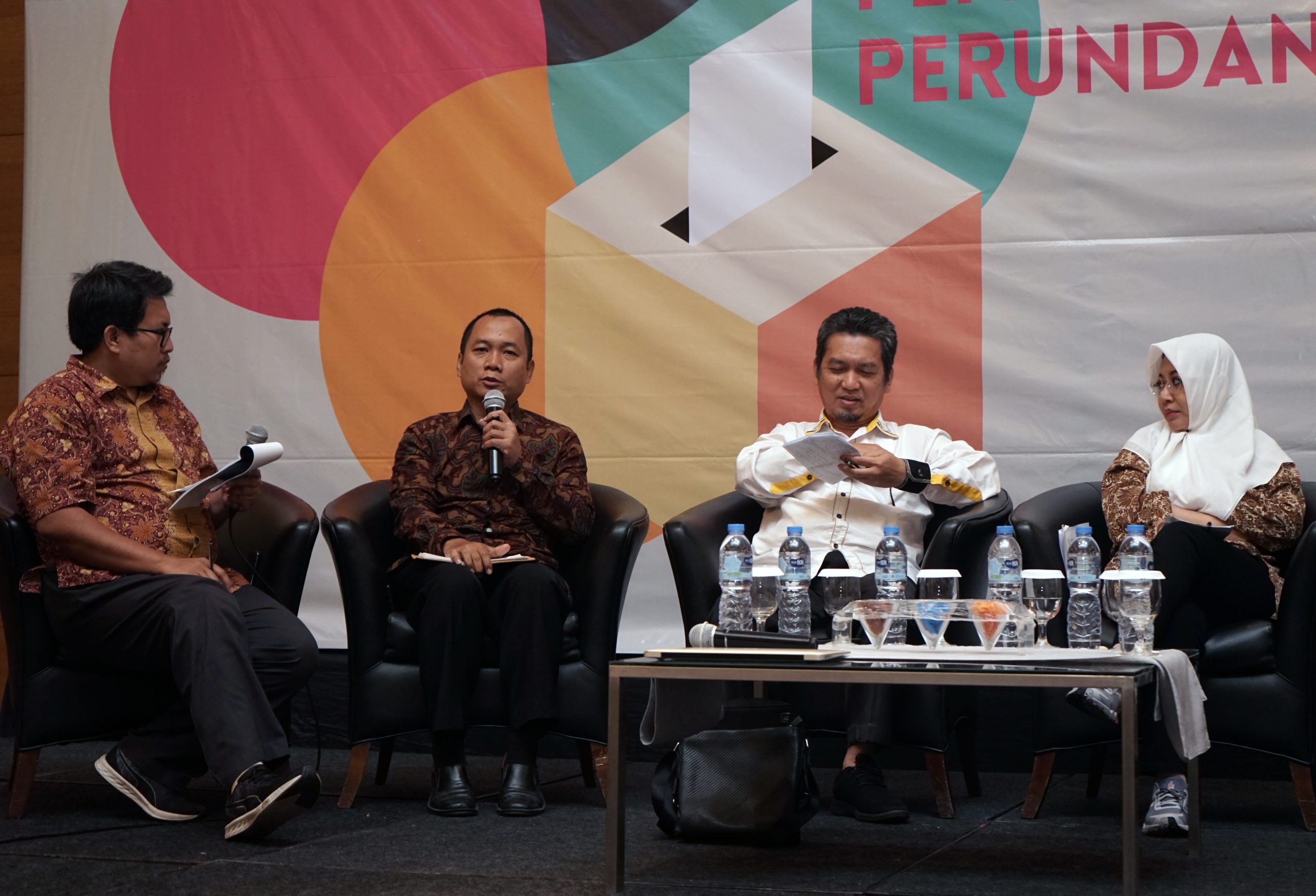 3. Menggagas Kebijakan Reformasi Regulasi Pasca Pemilu 2019 dan Perubahan UU Pembentukan Peraturan Perundang-Undangan, 15-10-2019