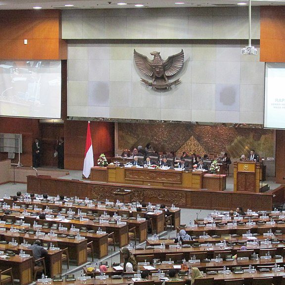Sidang_Paripurna_DPR_ke-9_2015