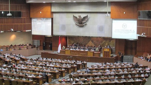 Sidang_Paripurna_DPR_ke-9_2015